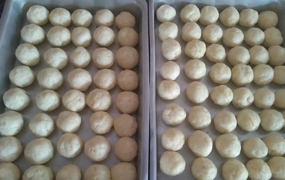 pao queijo assar