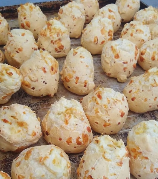 pao de queijo